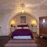 Oyku Evi Cave 호텔