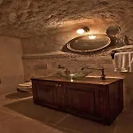 Oyku Evi Cave 어굽