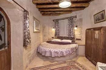 Oyku Evi Cave ホテル 3*